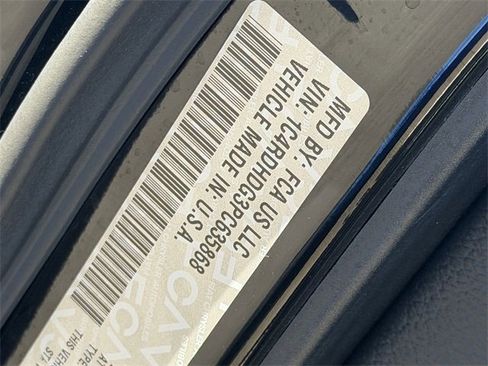 Used 2023 Dodge Durango GT image 27