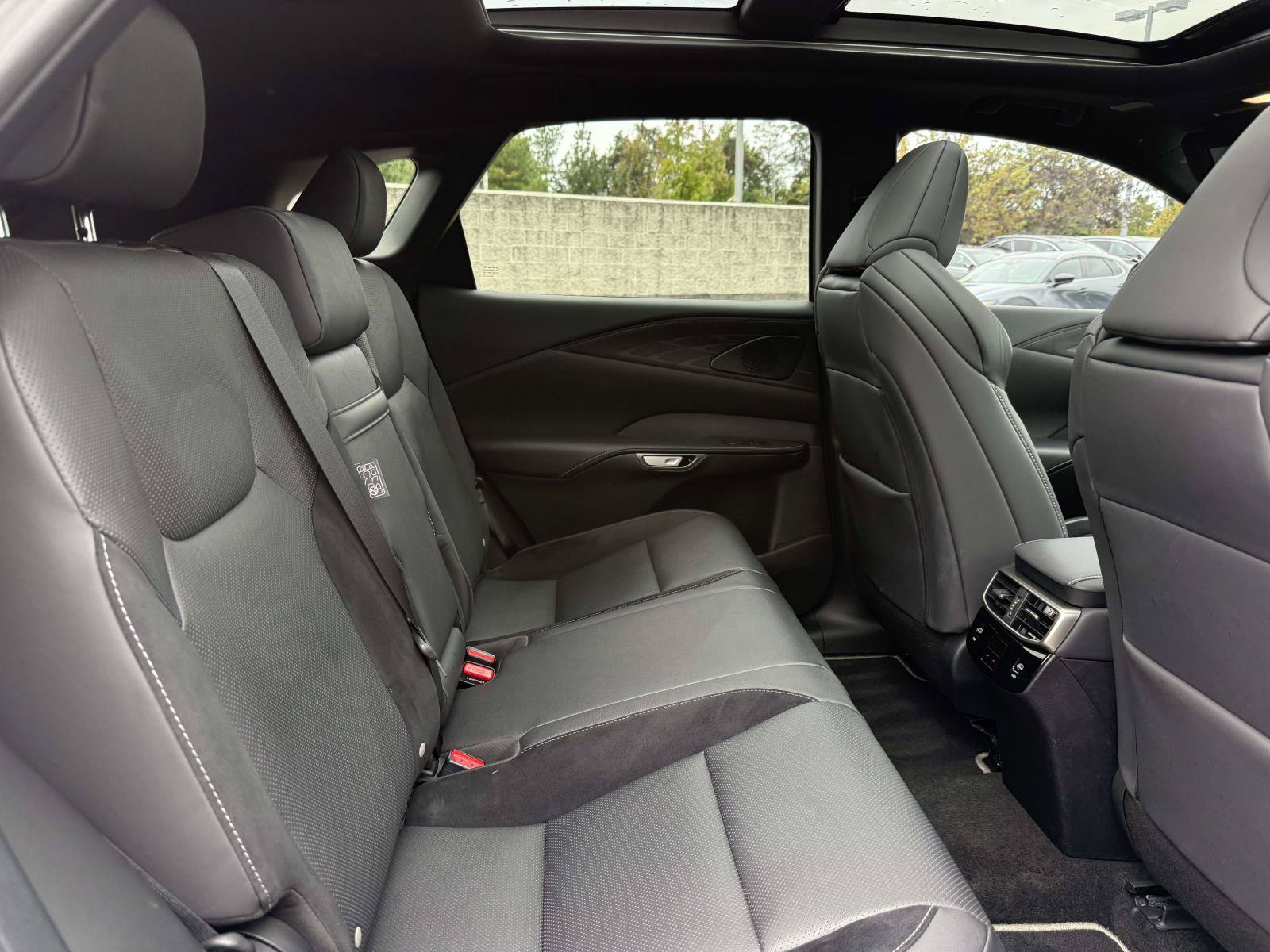 Used 2024 Lexus RX 500h F Sport w/ Cold Area Package AWD/4WD image 16