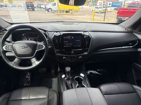 Used 2023 Chevrolet Traverse RS w/ LPO, Floor Liner Package AWD/4WD image 12