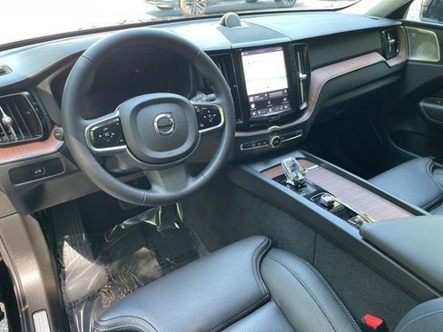 Certified 2023 Volvo XC60 B5 Ultimate AWD/4WD image 17