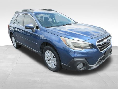 Used 2019 Subaru Outback 2.5i Premium w/ Popular Package #2 AWD/4WD image 7