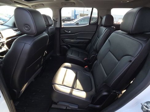 Used 2023 GMC Acadia SLT w/ Trailering Package image 29