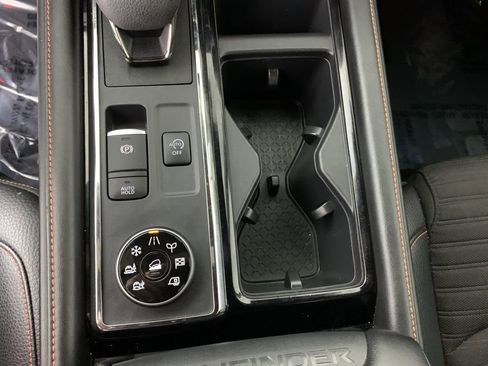 Used 2023 Nissan Pathfinder Rock Creek image 25