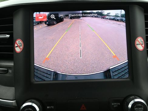 Used 2024 RAM 2500 Big Horn AWD/4WD image 14