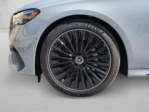 New 2026 Mercedes-Benz E 350 4MATIC Sedan image 8