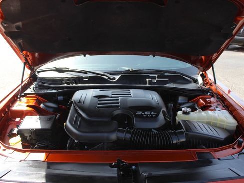 Used 2020 Dodge Challenger GT RWD image 8