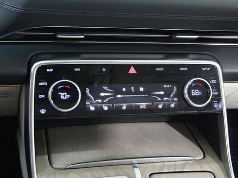 Used 2024 Genesis GV80 3.5T Advanced AWD/4WD image 15