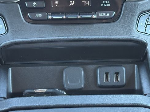 Used 2020 GMC Yukon Denali image 27