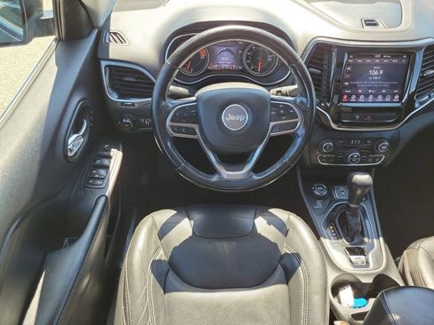 Used 2020 Jeep Cherokee Limited AWD/4WD image 14
