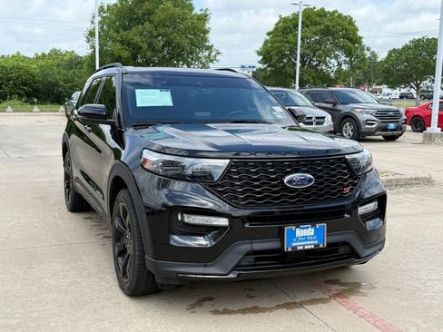 Used 2023 Ford Explorer ST w/ Equipment Group 401A AWD/4WD image 8