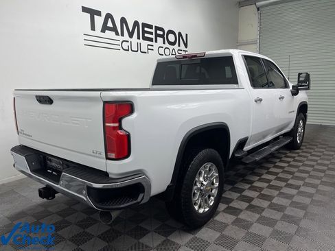 Used 2025 Chevrolet Silverado 2500 LTZ w/ LTZ Premium Package AWD/4WD image 7
