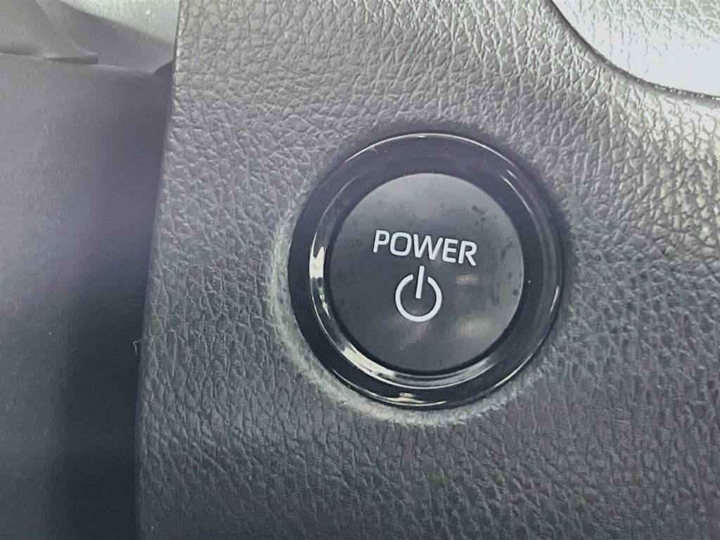 Used 2025 Toyota Camry SE FWD image 20