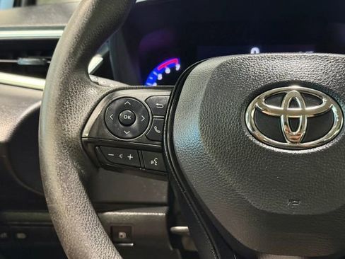 Used 2022 Toyota Corolla LE FWD image 15