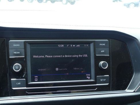Used 2019 Volkswagen Jetta SE FWD image 21