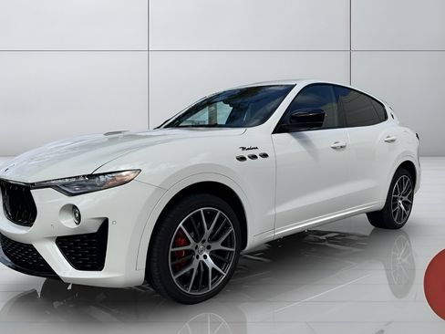 Used 2024 Maserati Levante Modena Ultima AWD/4WD image 4