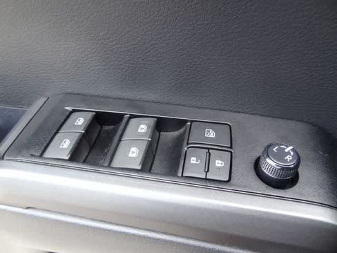 Used 2023 Toyota Tacoma TRD Sport AWD/4WD image 15