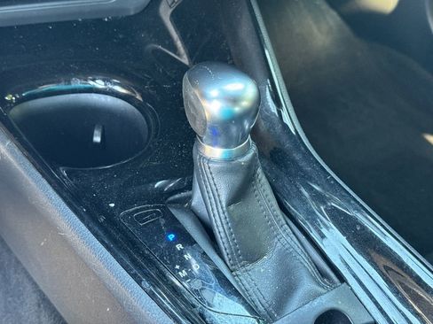 Used 2019 Toyota C-HR XLE FWD image 28
