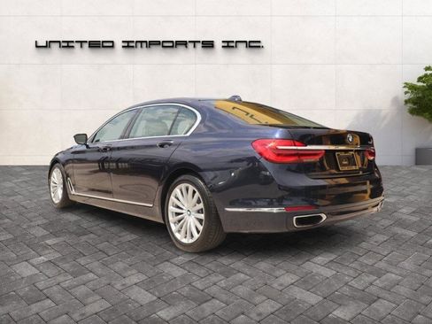 Used 2017 BMW 740i RWD image 3