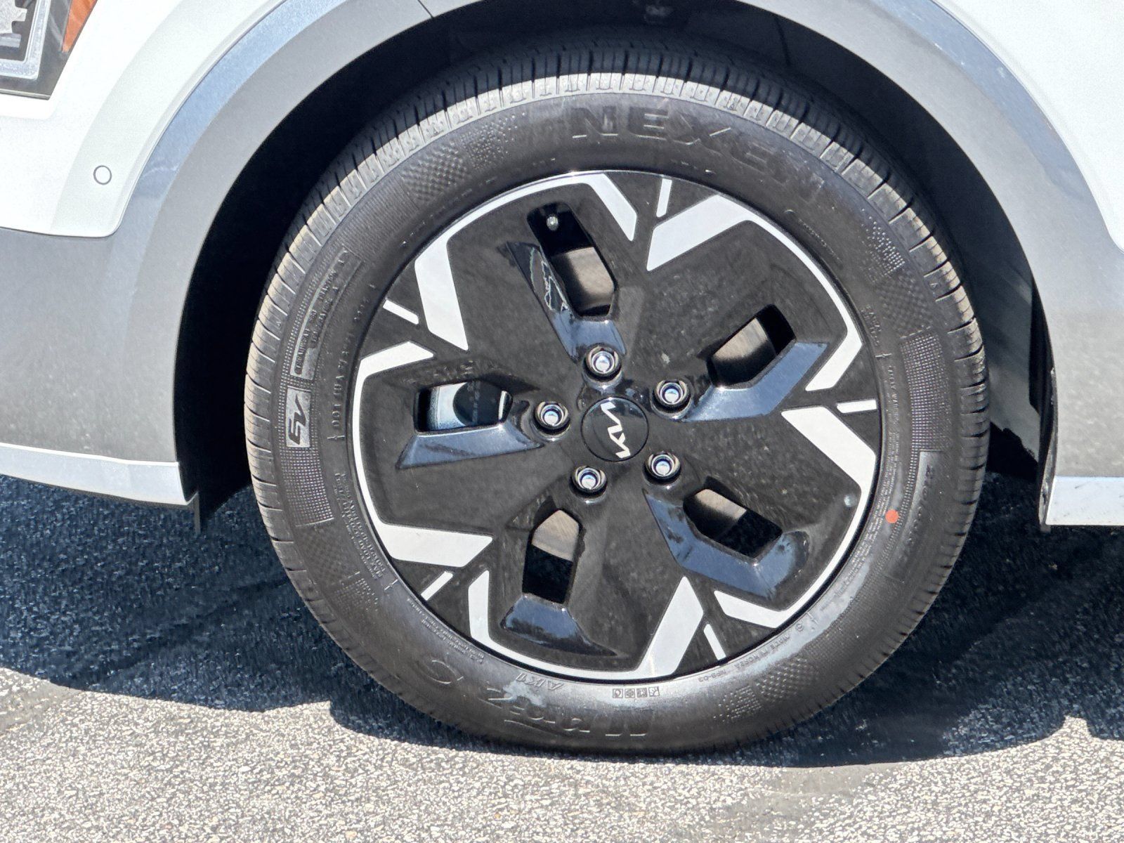 New 2026 Kia Niro Wave w/ Wave Preserve Package FWD image 34