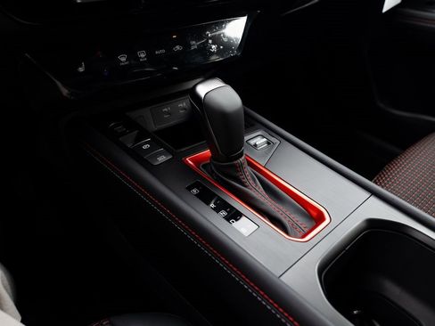 New 2026 Nissan Kicks SR w/ Cold Weather Package image 17