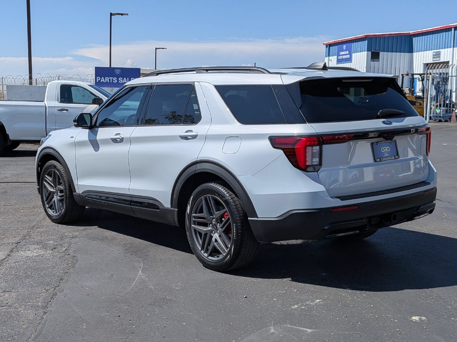 New 2026 Ford Explorer ST-Line w/ ST-Line Street Pack RWD image 8