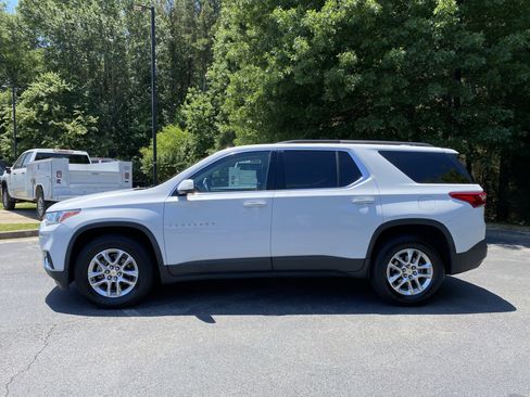 Used 2019 Chevrolet Traverse LT w/ LPO, Floor Liner Package AWD/4WD image 6