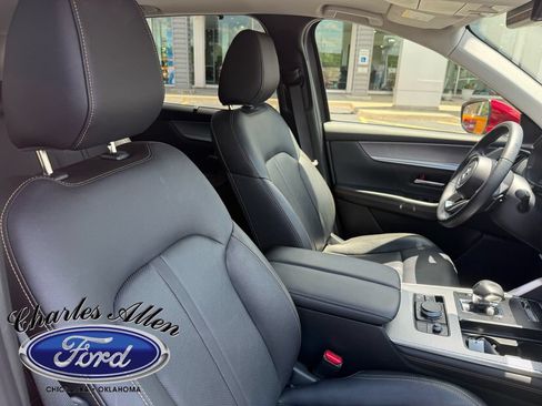Used 2025 MAZDA CX-90 3.3 Turbo w/ Preferred Package AWD/4WD image 13