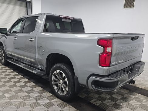 Used 2023 Chevrolet Silverado 1500 High Country w/ Technology Package AWD/4WD image 3