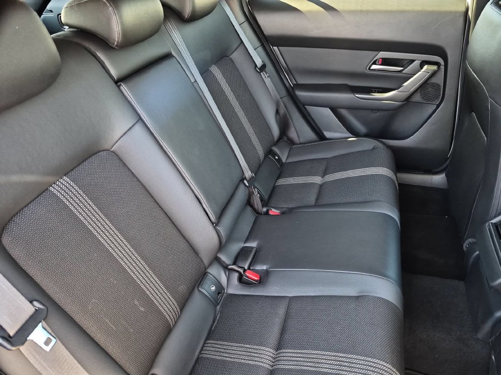 Used 2025 MAZDA CX-50 AWD 2.5 S w/ Premium Package image 30