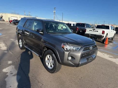 Used 2016 Toyota 4Runner SR5 image 24