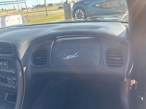 Used 2004 Chevrolet Corvette Z06 w/ Memory Package image 24