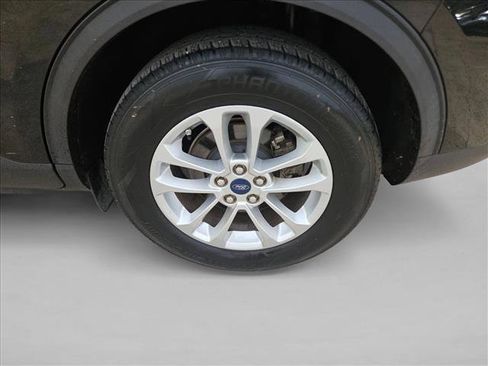 Used 2020 Ford Escape SE image 9