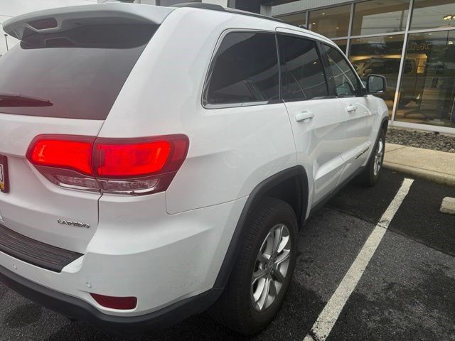 Used 2021 Jeep Grand Cherokee Laredo AWD/4WD image 27