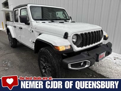 New 2026 Jeep Gladiator Sport