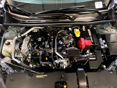 Used 2025 Nissan Sentra SR w/ SR Premium Package image 12