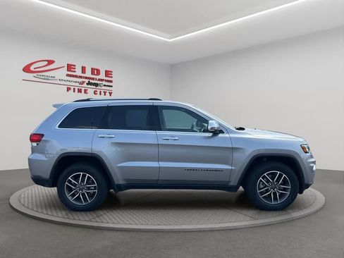 Used 2021 Jeep Grand Cherokee Limited w/ Luxury Group II AWD/4WD image 11