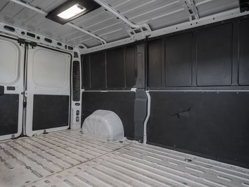 Used 2025 RAM ProMaster 2500 w/ Convenience Group FWD image 25