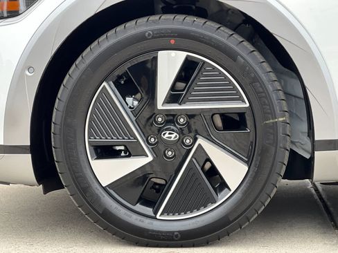 New 2026 Hyundai Ioniq 5 Limited RWD image 22