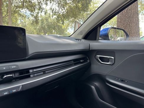Used 2025 Kia K4 FWD image 34