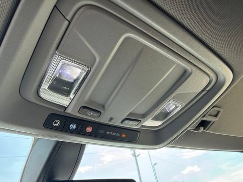 Used 2019 Chevrolet Silverado 1500 RST AWD/4WD image 32