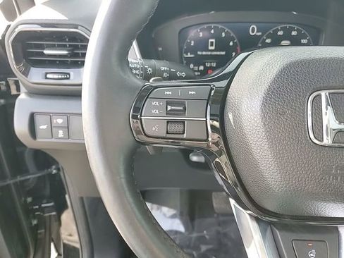 Used 2023 Honda Pilot Elite image 17