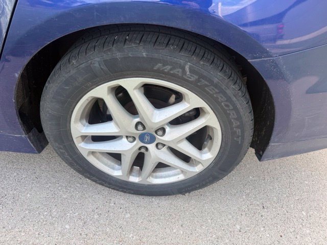 Used 2013 Ford Fusion SE FWD image 9