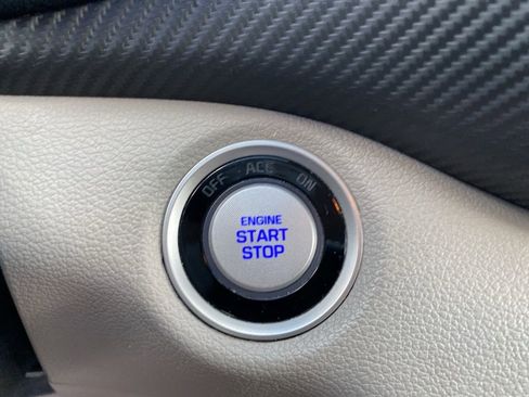 Used 2019 Hyundai Tucson SEL image 22