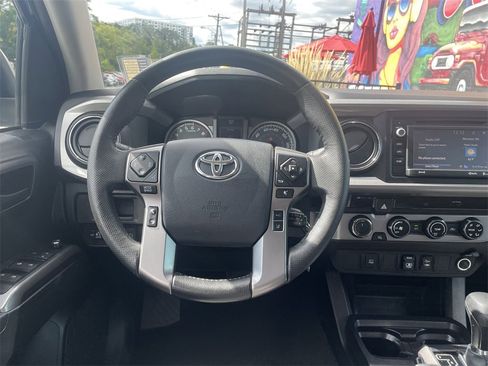 Used 2018 Toyota Tacoma SR5 image 16