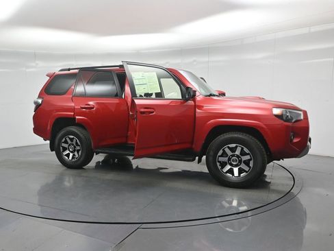 Used 2024 Toyota 4Runner TRD Off-Road image 30