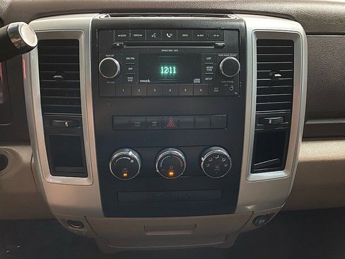 Used 2009 Dodge Ram 1500 Truck SLT image 18