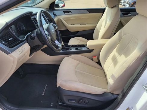 Used 2019 Hyundai Sonata SEL w/ Tech Package 02 image 17