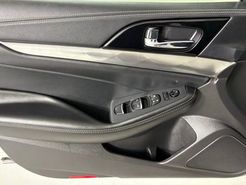 Used 2023 Nissan Maxima SV w/ Floor Mat Group image 15