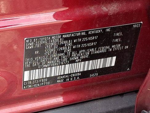 Certified 2024 Toyota RAV4 LE AWD/4WD image 27