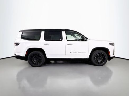 New 2026 Jeep Grand Wagoneer Summit AWD/4WD image 8